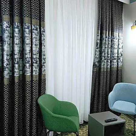Uyu Hotel 3*