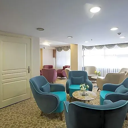Uyu Hotel