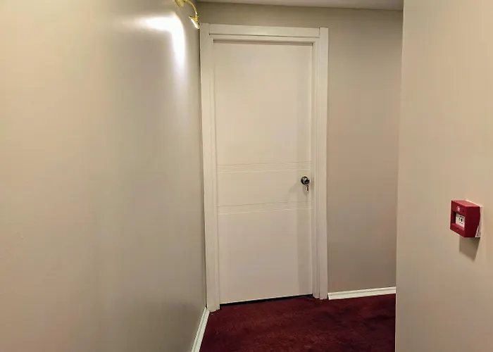 Готель Uyu Адана